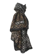 Дамски шал Loewe черен от сатен с брандирана щампа